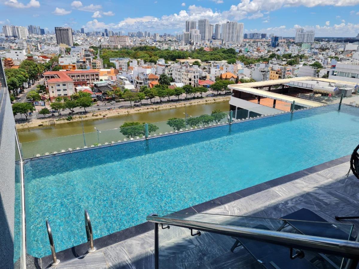 Sunland 3*