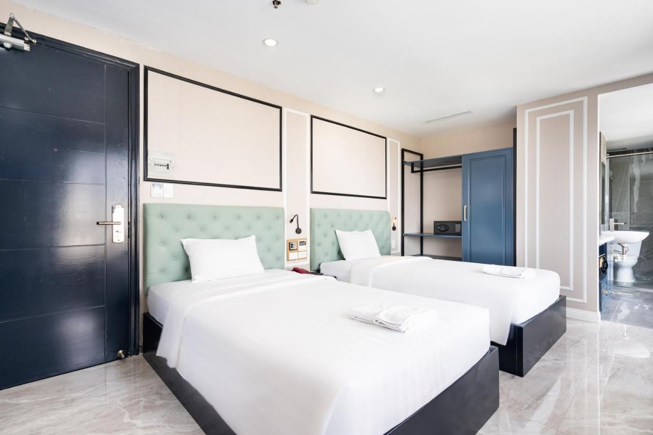 Sunland 3*
